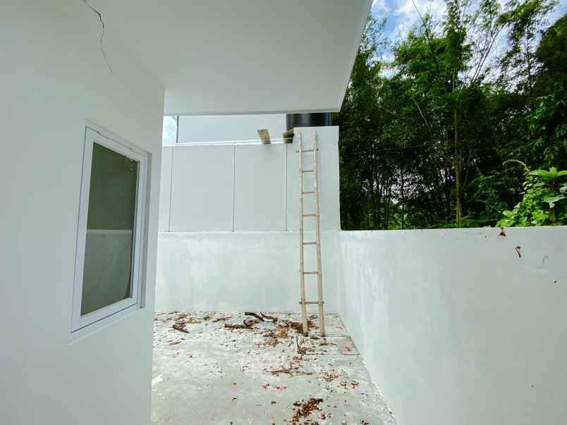 dijual rumah siap huni 350 jt dalam cluster di kalasan