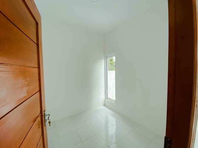 dijual rumah siap huni 350 jt dalam cluster di kalasan