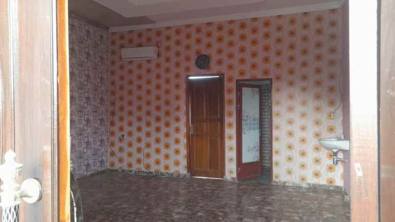 dijual rumah soklat