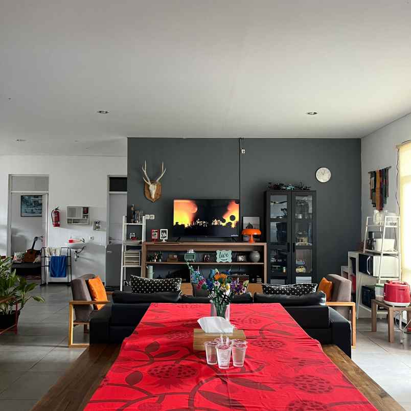 dijual rumah solontongan karawitan