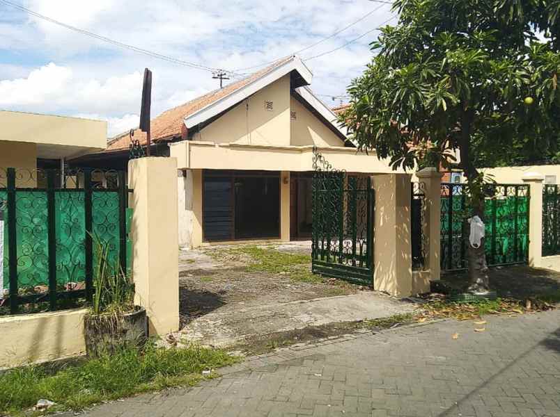 dijual rumah soponyono