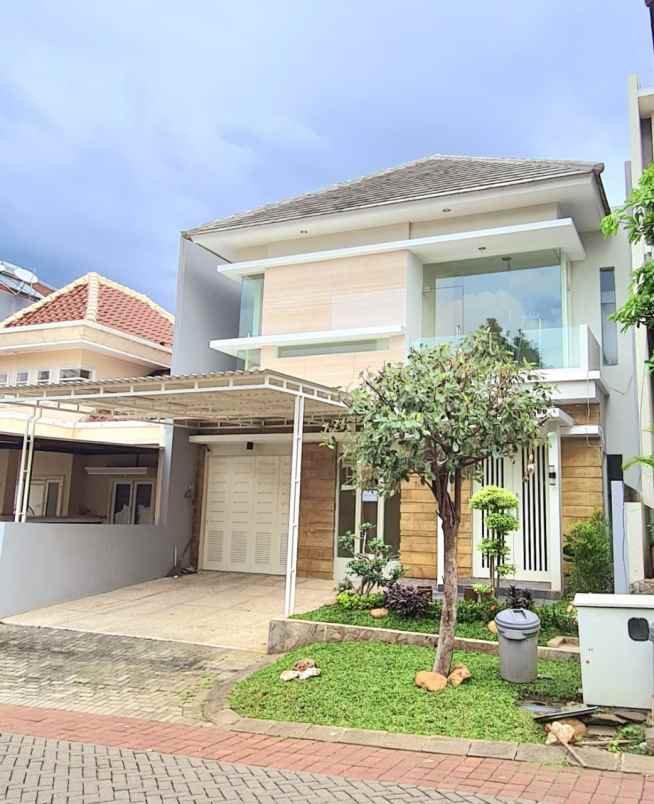 dijual rumah south emerald mansion