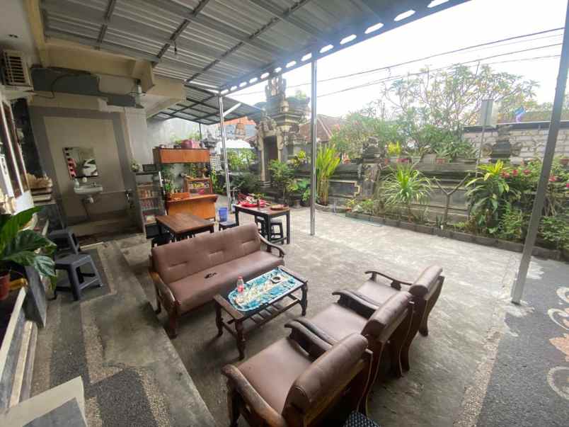 dijual rumah style bali bangunan l