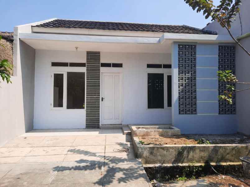 dijual rumah sukadami