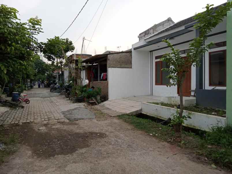 dijual rumah sukadami