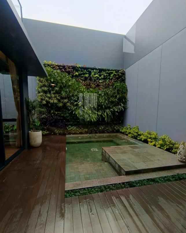 dijual rumah sultan di summarecon bandung