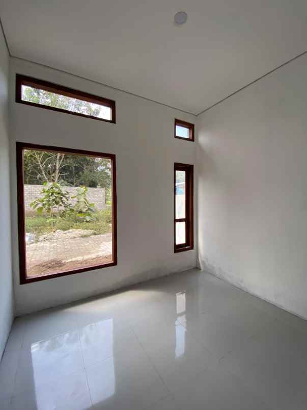 dijual rumah sumberharjo