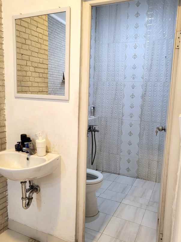 dijual rumah summarecon bekasi