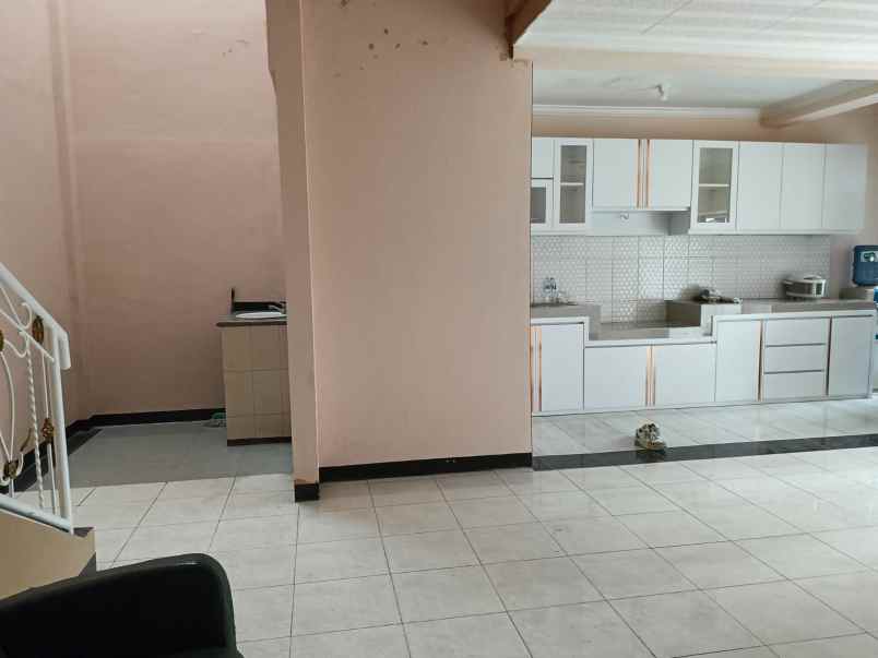 dijual rumah taman cibaduyut indah