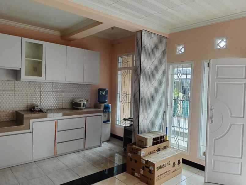 dijual rumah taman cibaduyut indah