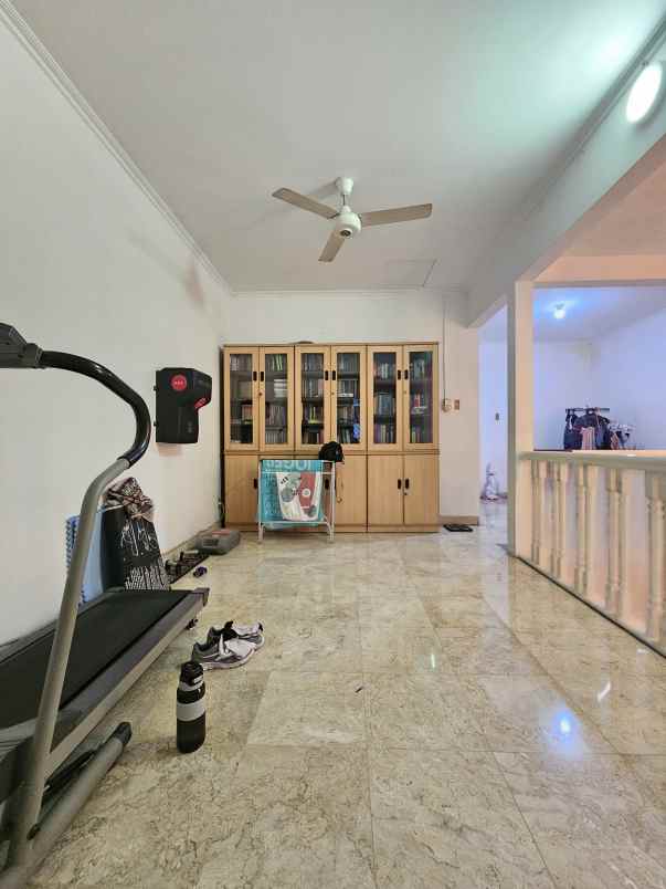 dijual rumah tanjung barat