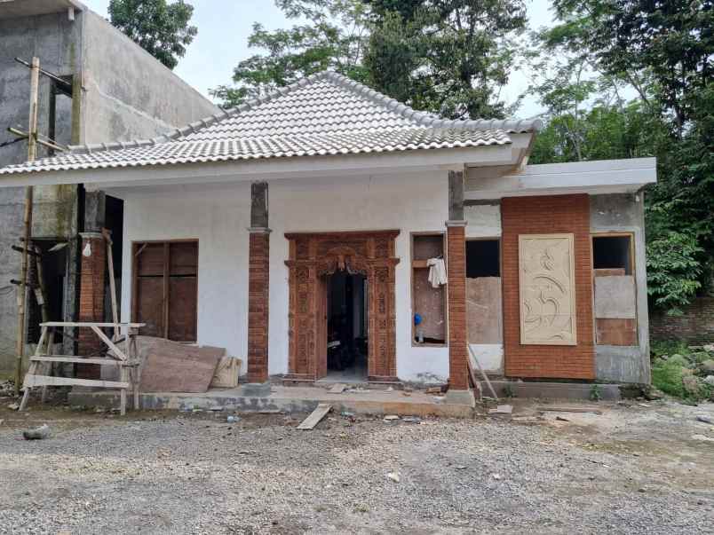 dijual rumah tegalarum borobudur