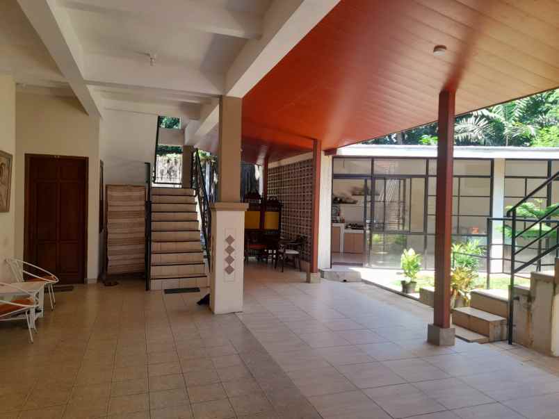 dijual rumah telaga bodas
