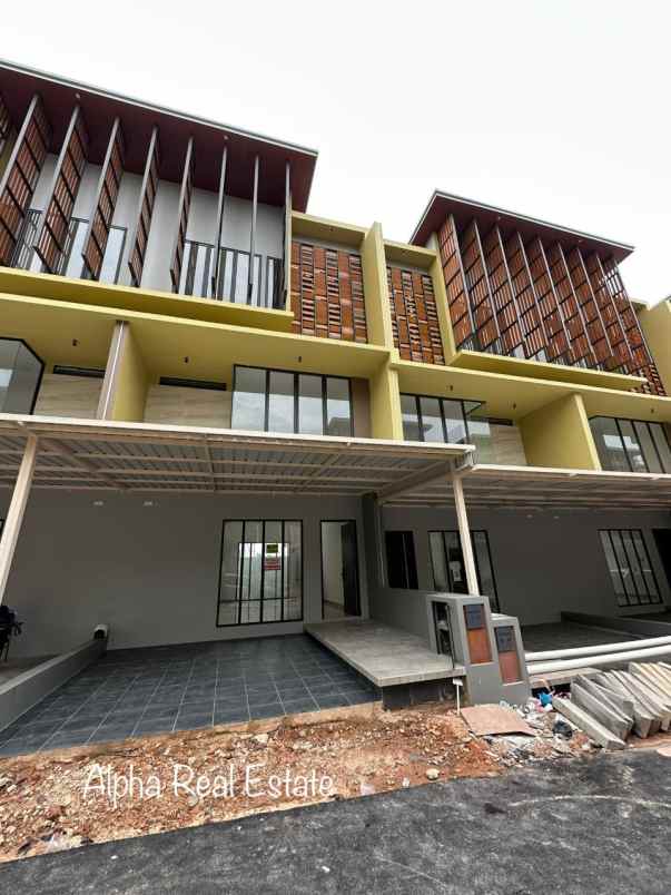 dijual rumah the icon central batam center