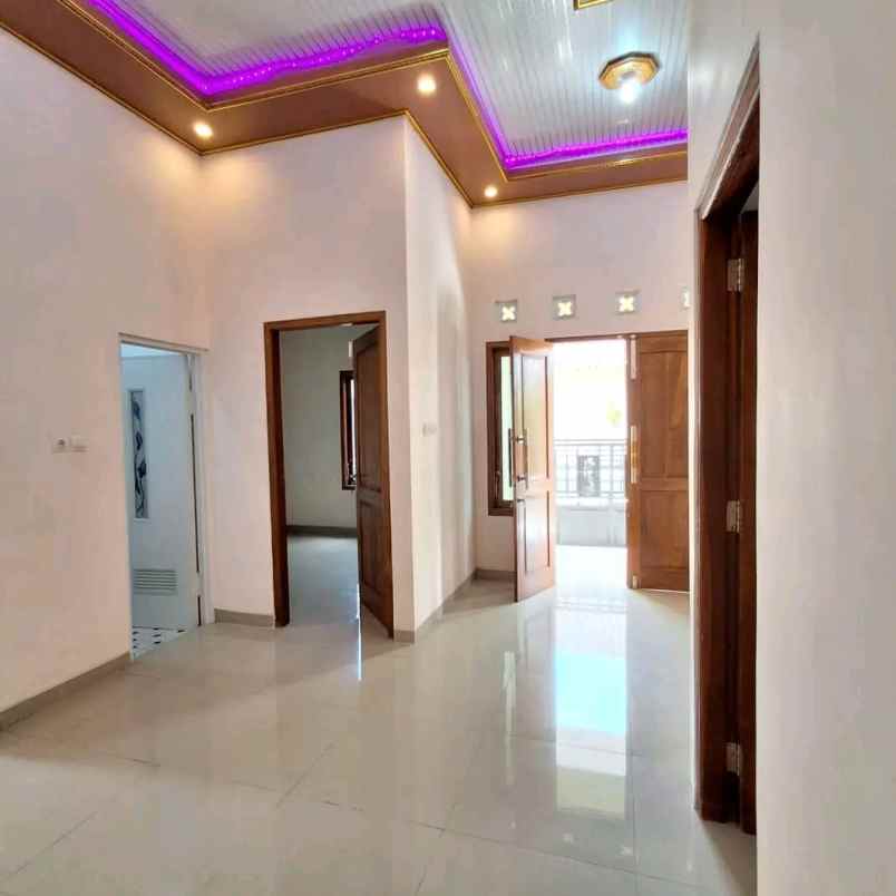 dijual rumah tirtomartani