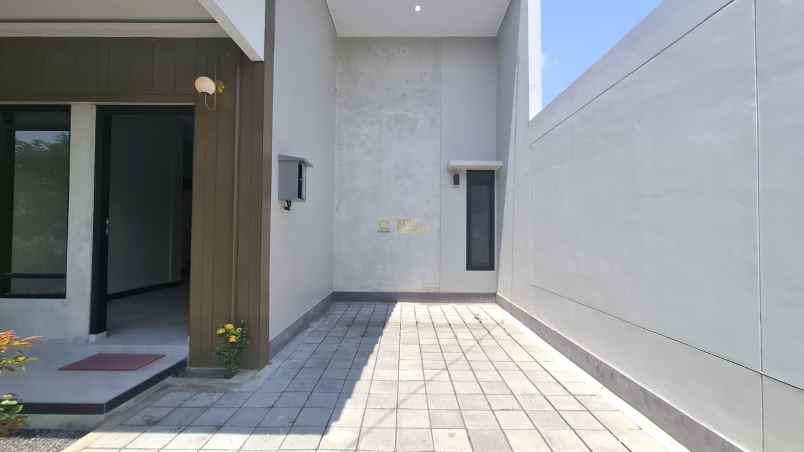 dijual rumah tirtomartani