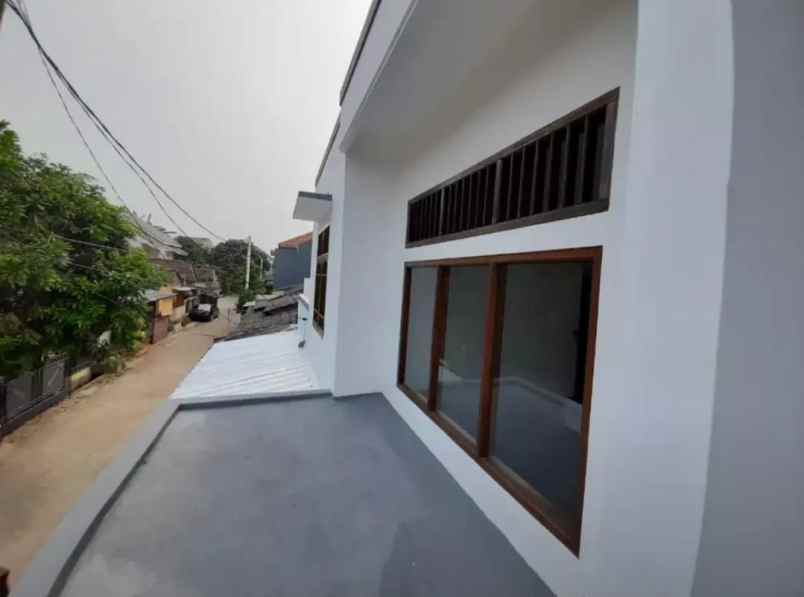 dijual rumah tugu