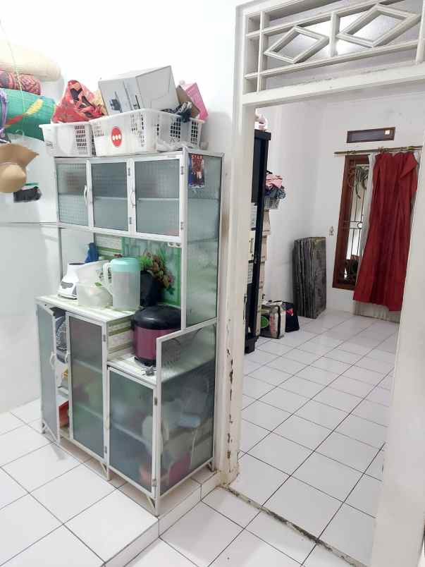 dijual rumah villa mutiara gading 2