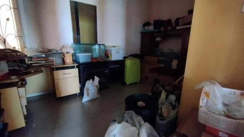 dijual rumah villa permata gading