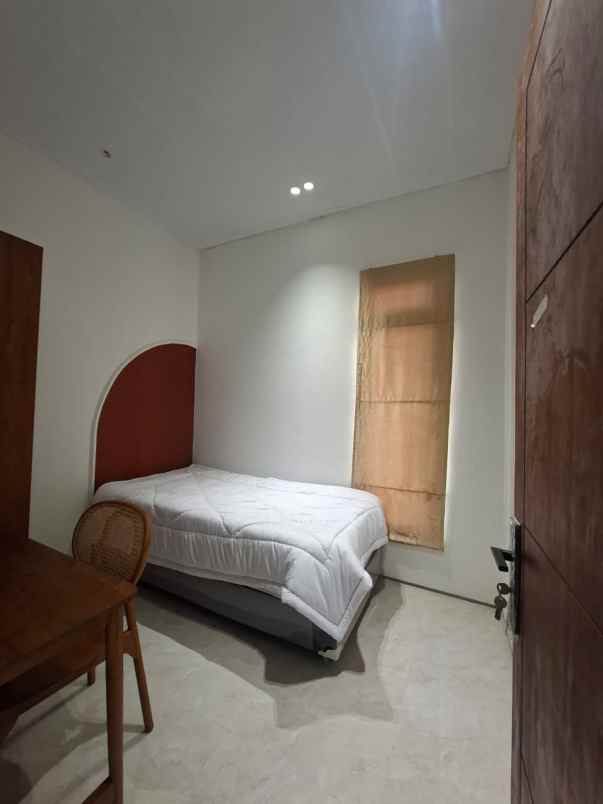 dijual rumah waru bogor