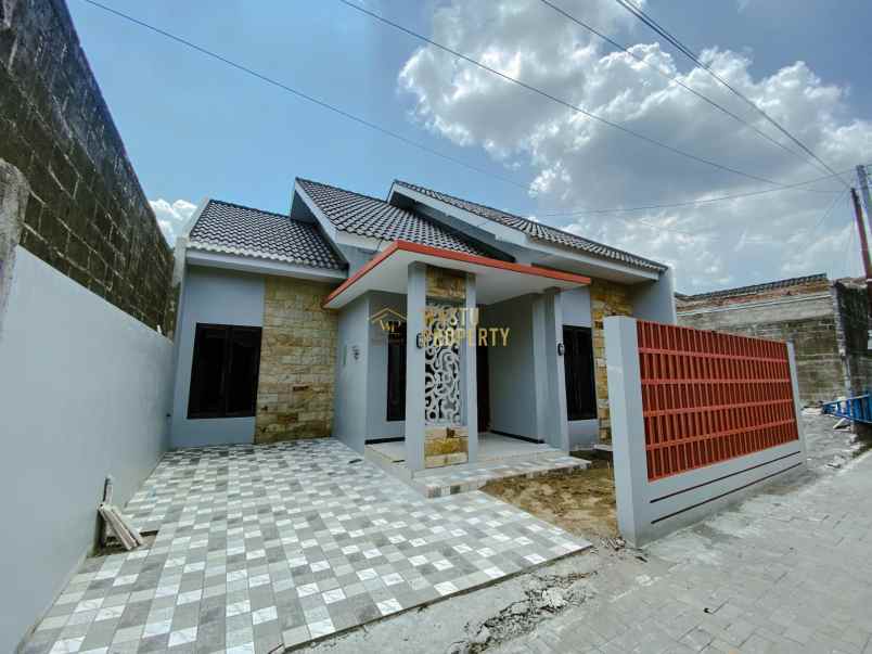 dijual rumah wedomartani ngemplak