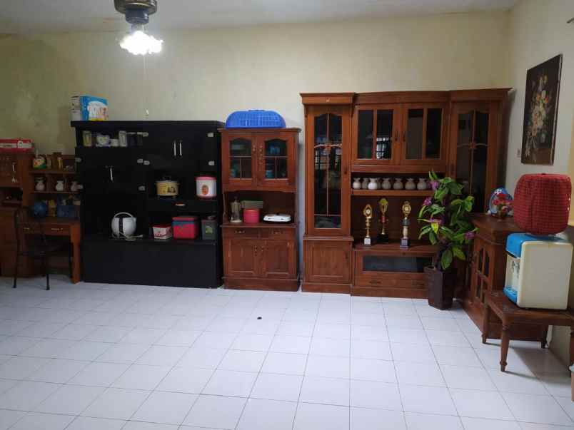 dijual rumah wiguna rungkut surabaya