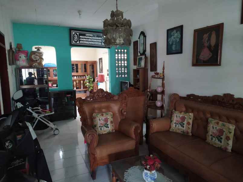 dijual rumah wiguna rungkut surabaya