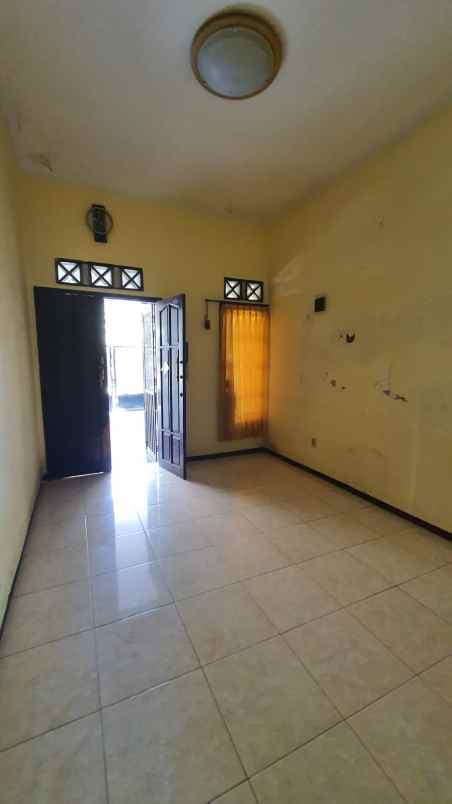 dijual rumah wiguna timur