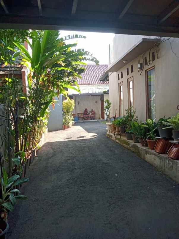 dijual tanah bonus rumah di lokasi strategis dan asri
