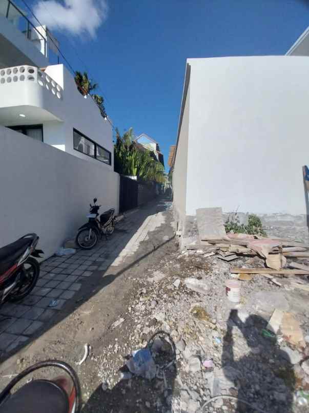 dijual tanah jalan berawa canggu kuta