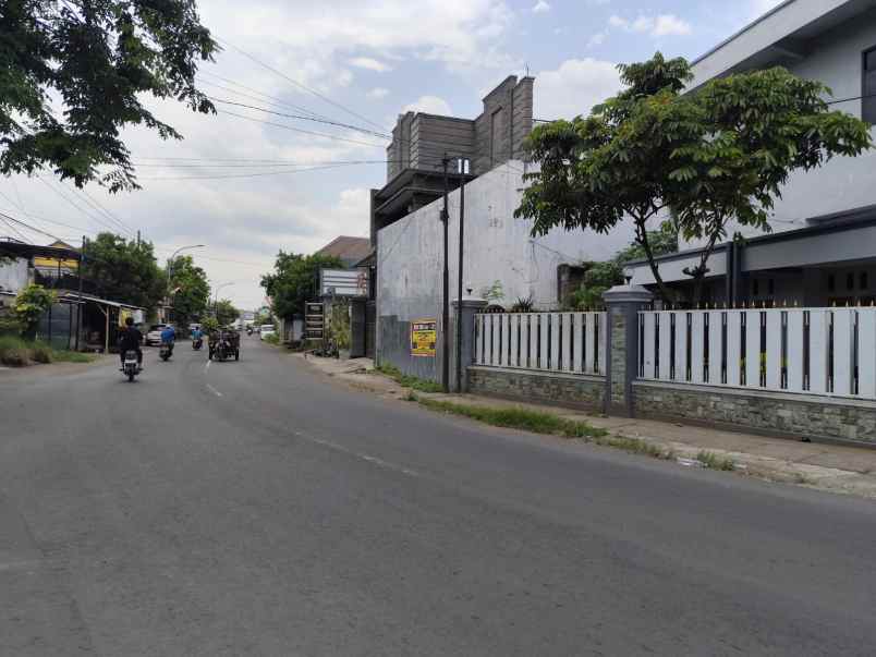 dijual tanah jalan danau toba