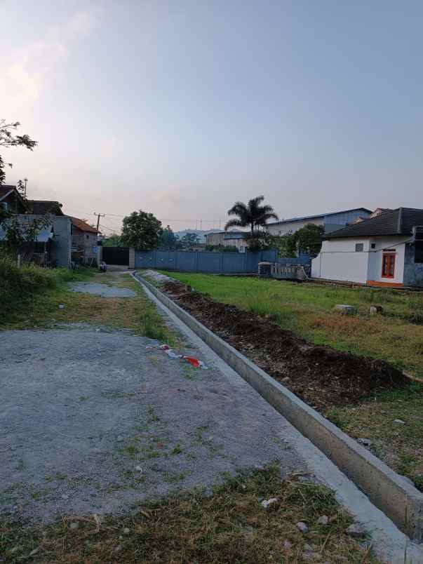 dijual tanah jl cicalengka nagreg