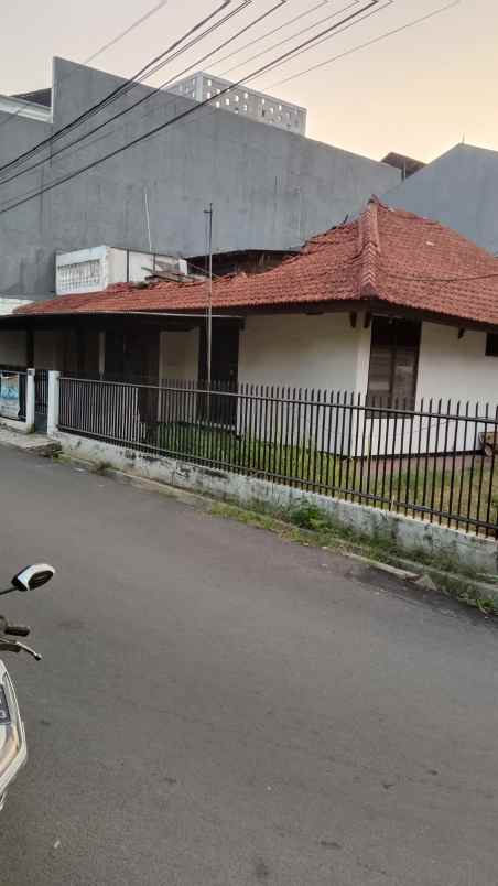 dijual tanah jl pahlawan revolusi