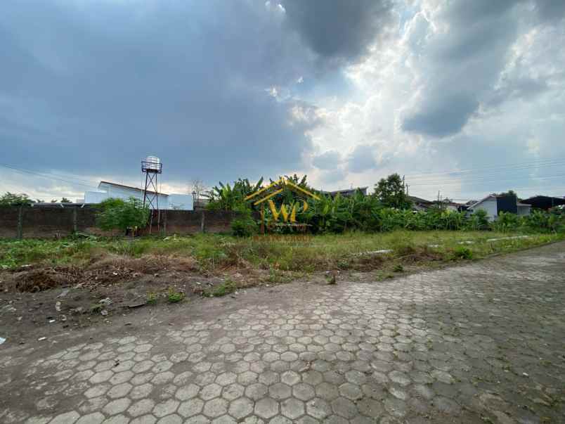 dijual tanah shm pekarangan di maguwoharjo
