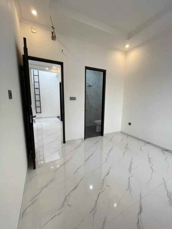 dijual townhouse area bintaro classic modern