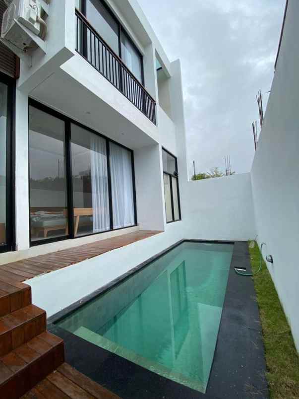 dijual villa jalan nusa dua kuta badung