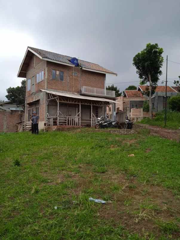 dijual villa kedaung