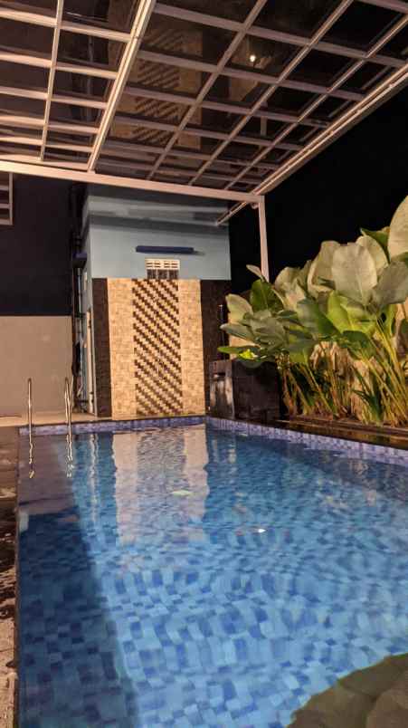 dijual villa tamanmartani kec kalasan