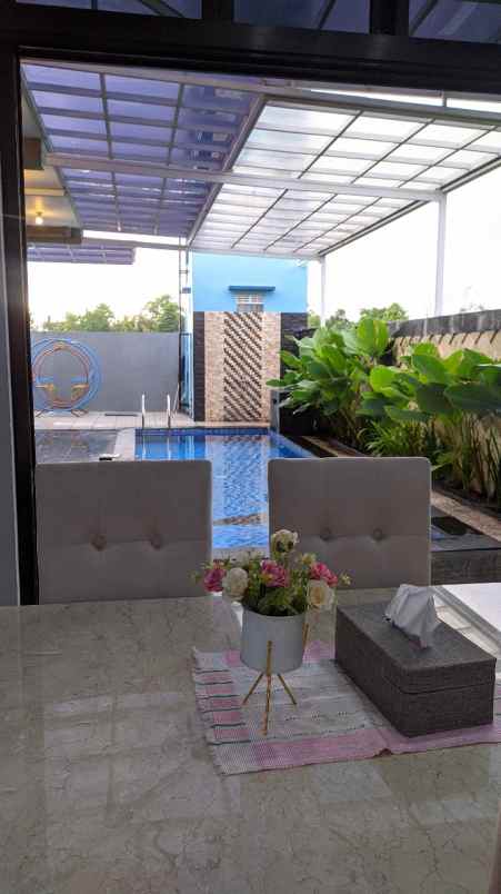 dijual villa tamanmartani kec kalasan