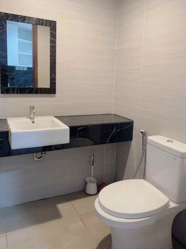 disewakan apartemen jl lkr luar barat no 8 rt