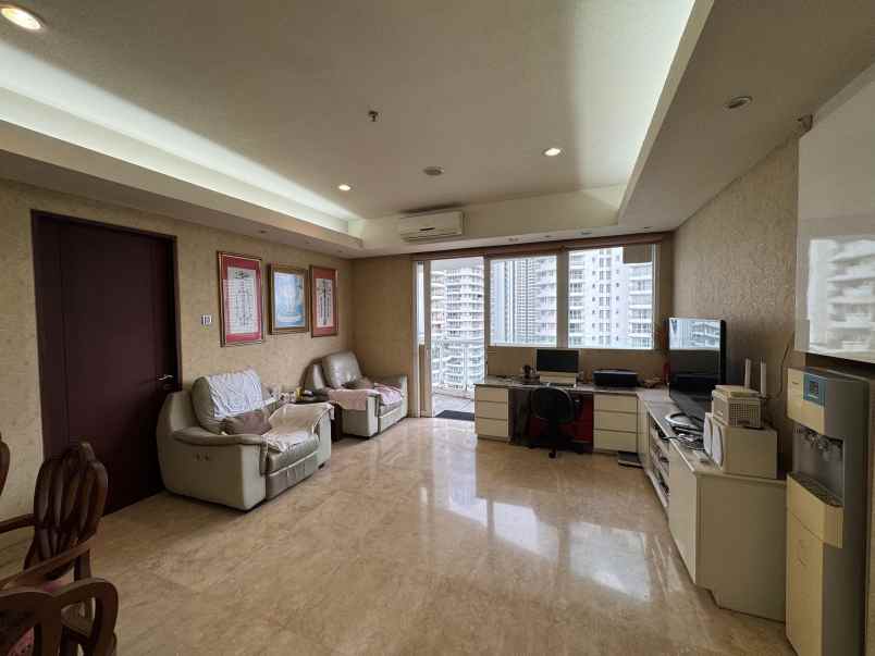 disewakan apartemen royal springhill tower