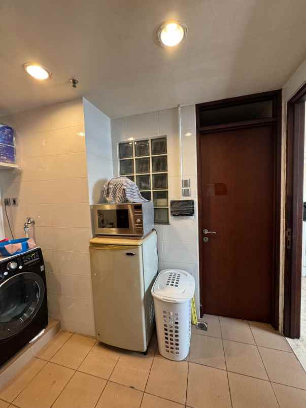 disewakan apartemen royal springhill tower