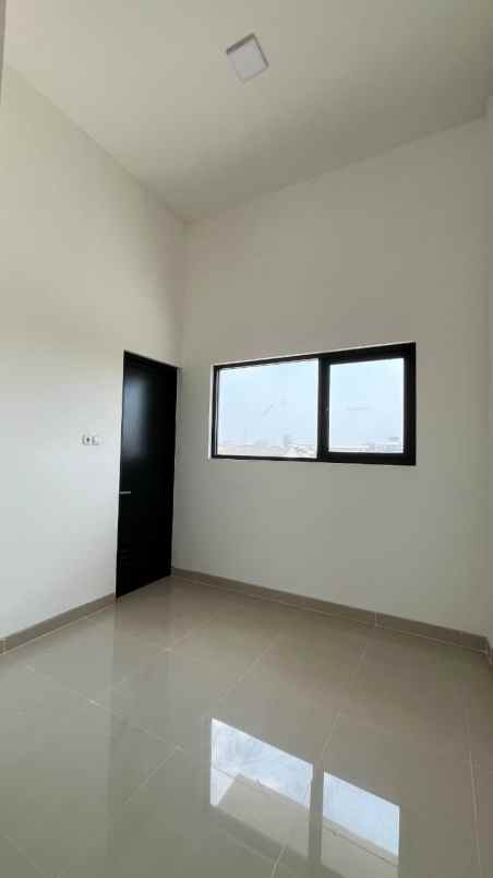 disewakan ruko gudang kantor jalan pucang anom