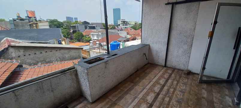 disewakan ruko gudang kantor jalan raya cikajang