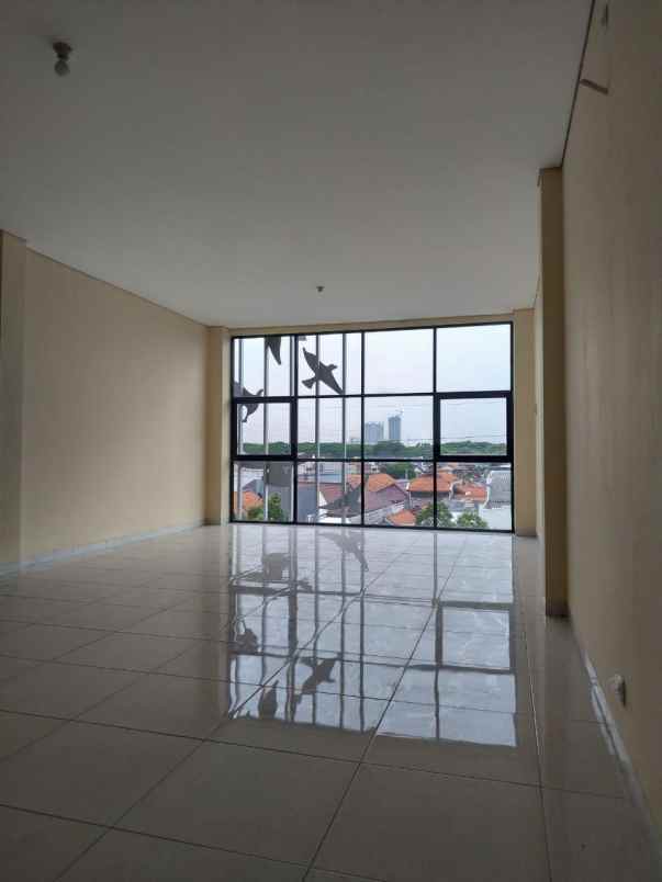 disewakan ruko gudang kantor jalan raya menganti wiyung