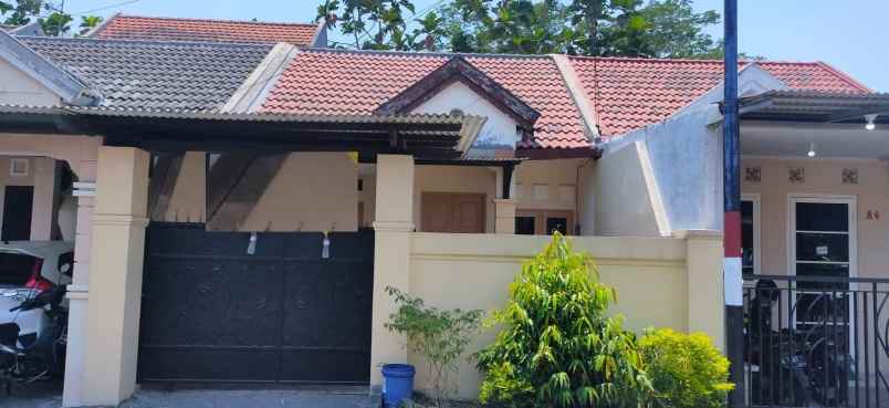 disewakan rumah citra sentosa lakarsantri