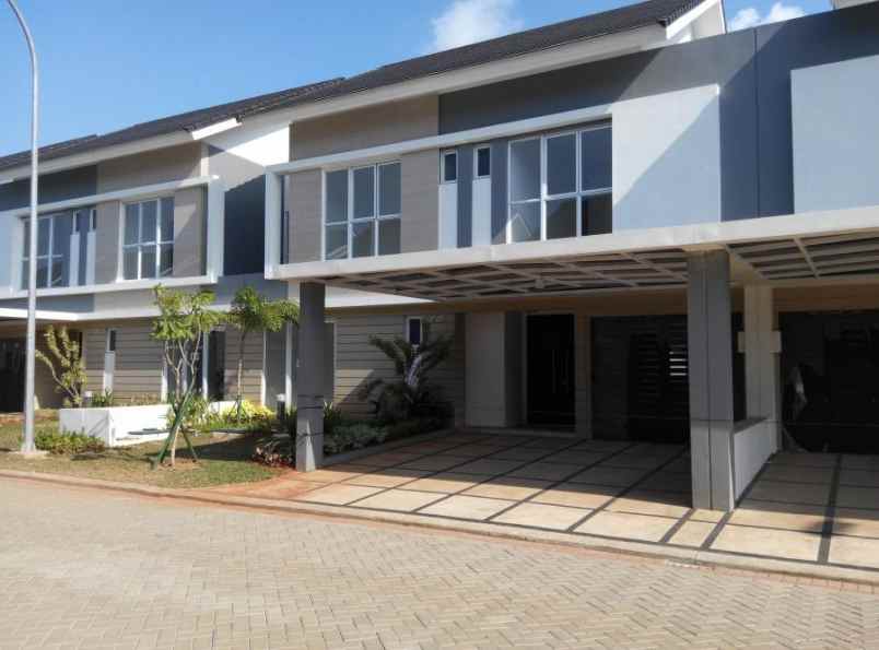 disewakan rumah cluster palm spring jgc