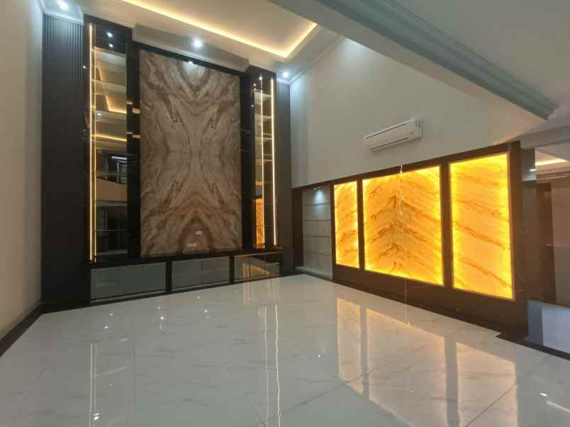 disewakan rumah pondok indah