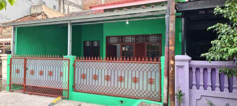 disewakan rumah taman wisma asri