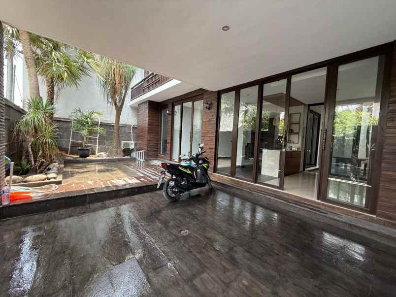 for rent semi villa house in canggu bali